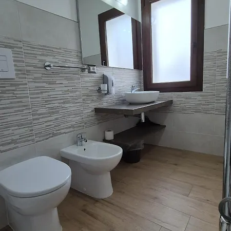 Comida & Experiences 3* 托尔托利