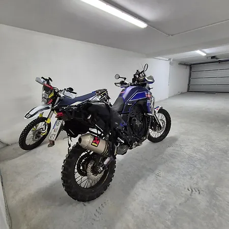 Comida & Experiences בית הארחה